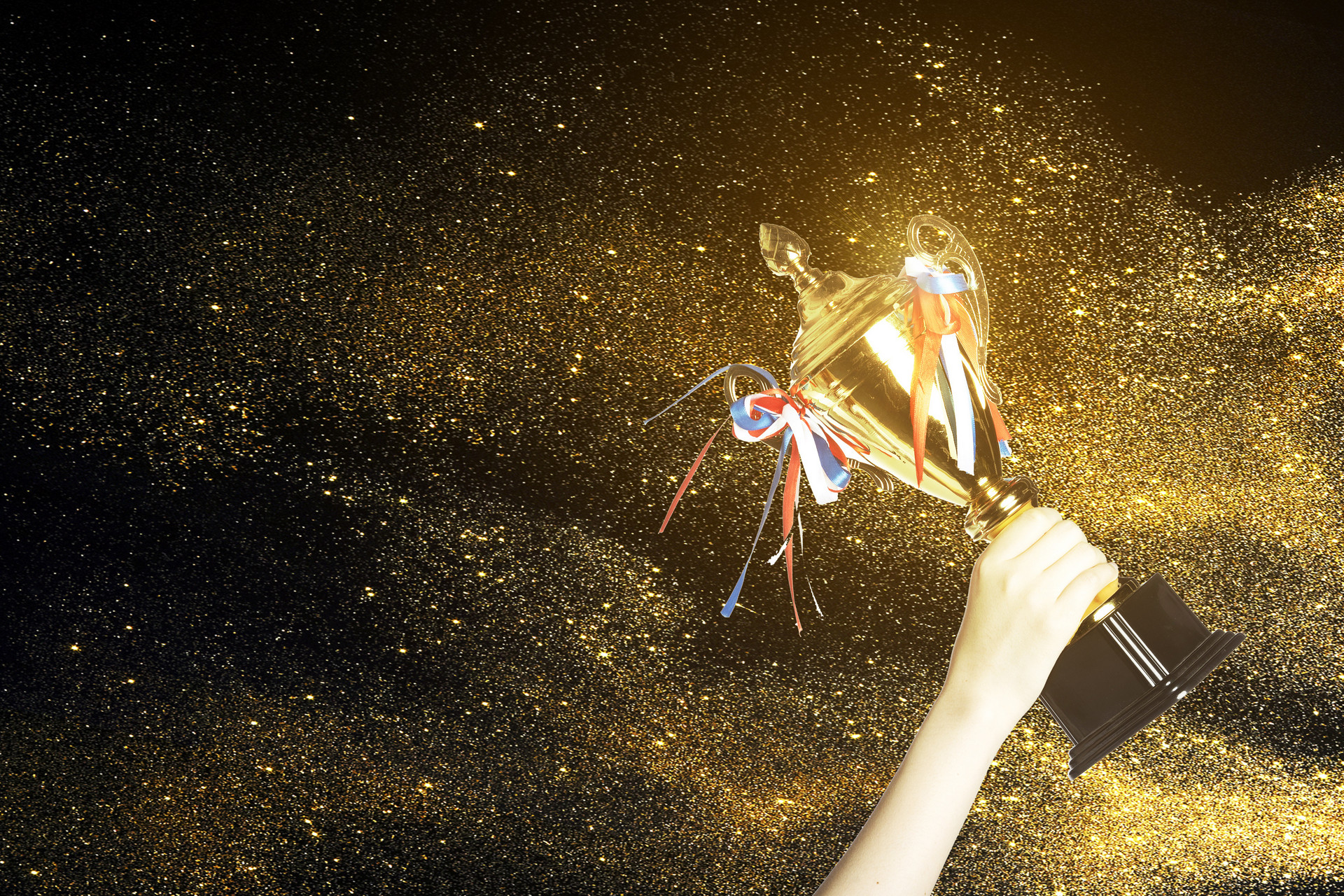 藍海戰略策劃之投影儀行業新藍海創新五戰略