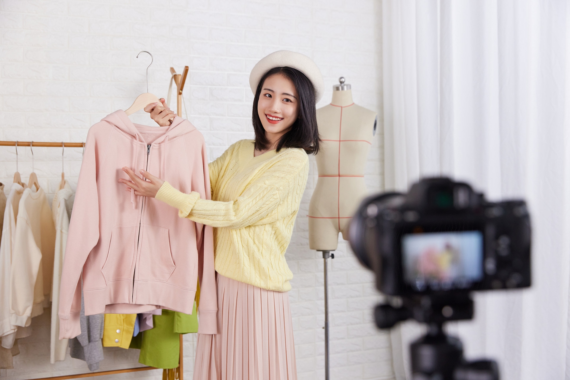 新消費(fèi)品牌策劃之升級(jí)網(wǎng)紅消費(fèi)三法